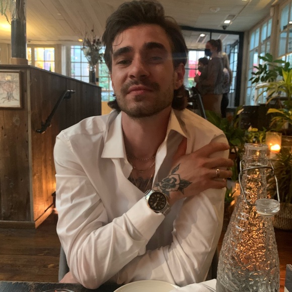 Meet your Posher, Daniel - Picture 2 of 2